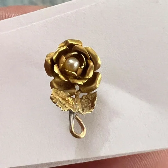 VINTAGE SOLID 14K YELLOW GOLD ROSE FLOWER PEARL TIE LAPEL PIN RARE UNUSUAL